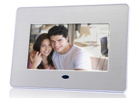 กรอบรูปดิจิตอล Digital Photo Frame จอ LCD 7 นิ้ว ความละเอียด 480x234 (สีเงินด้าน) 